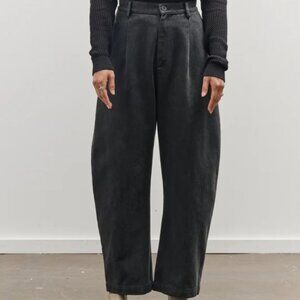 7115 by Szeki Sand-washed Tailored Curve Legged Trouser - Washed Black